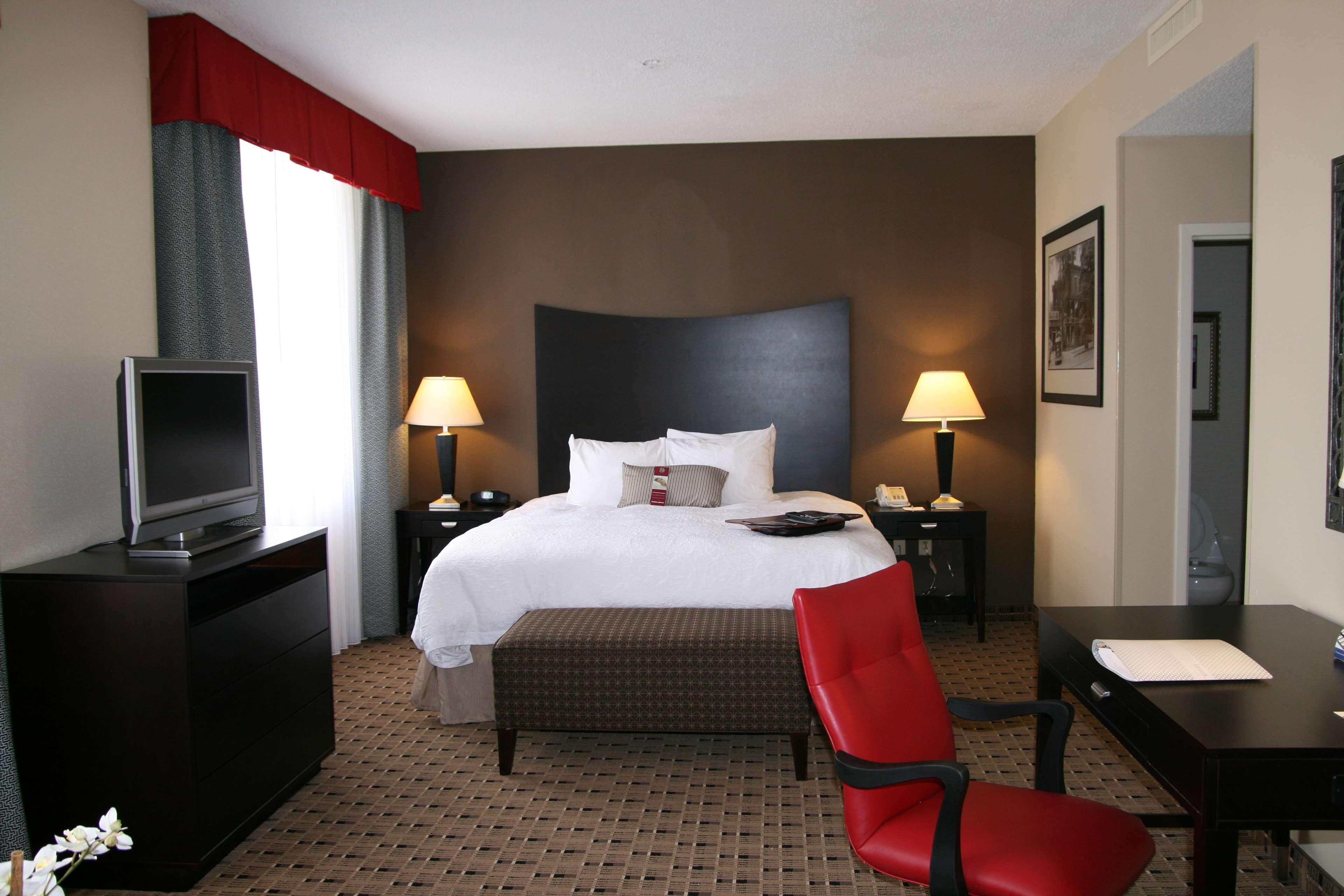 Hampton Inn & Suites Montgomery-Downtown Oda fotoğraf
