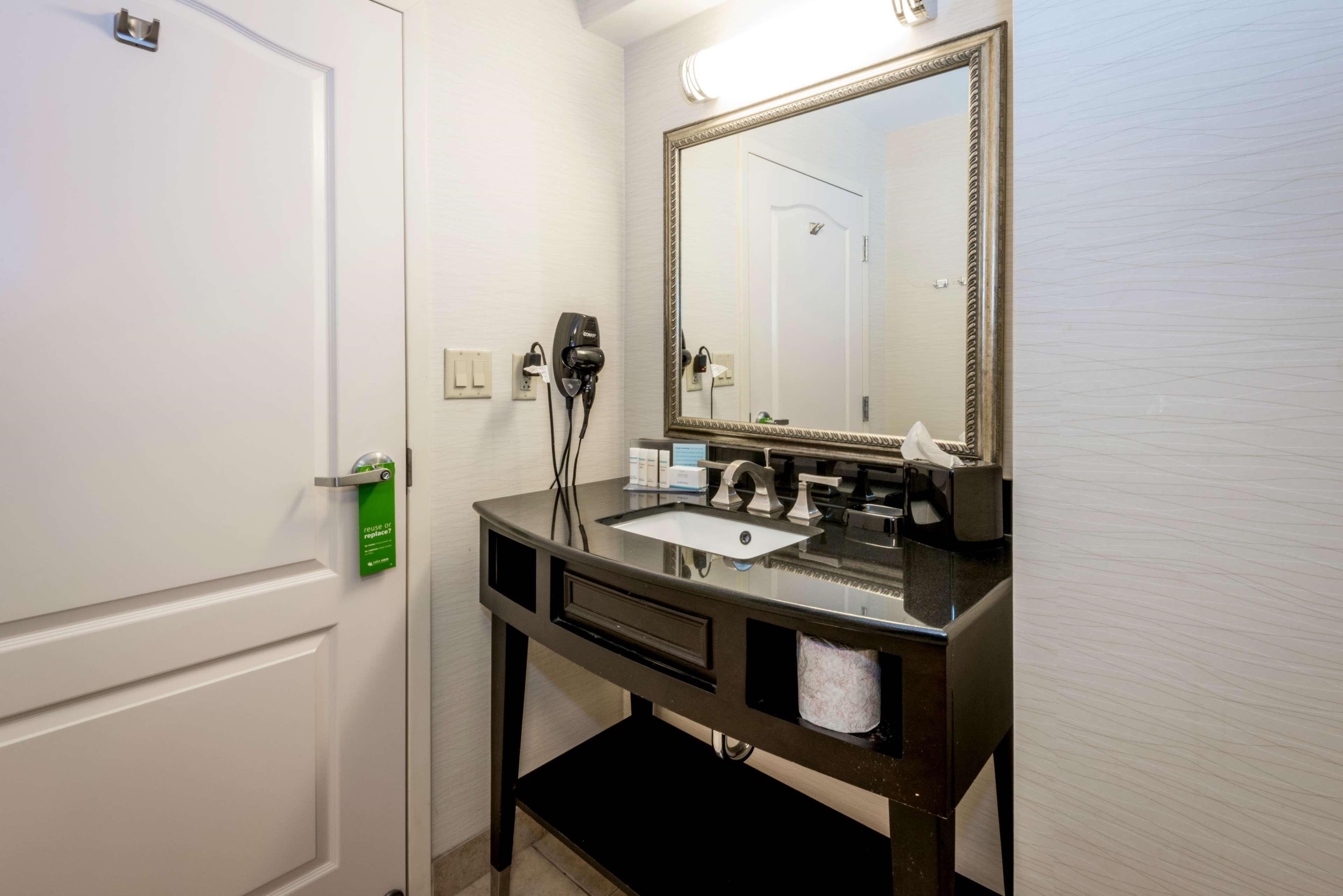 Hampton Inn & Suites Montgomery-Downtown Dış mekan fotoğraf