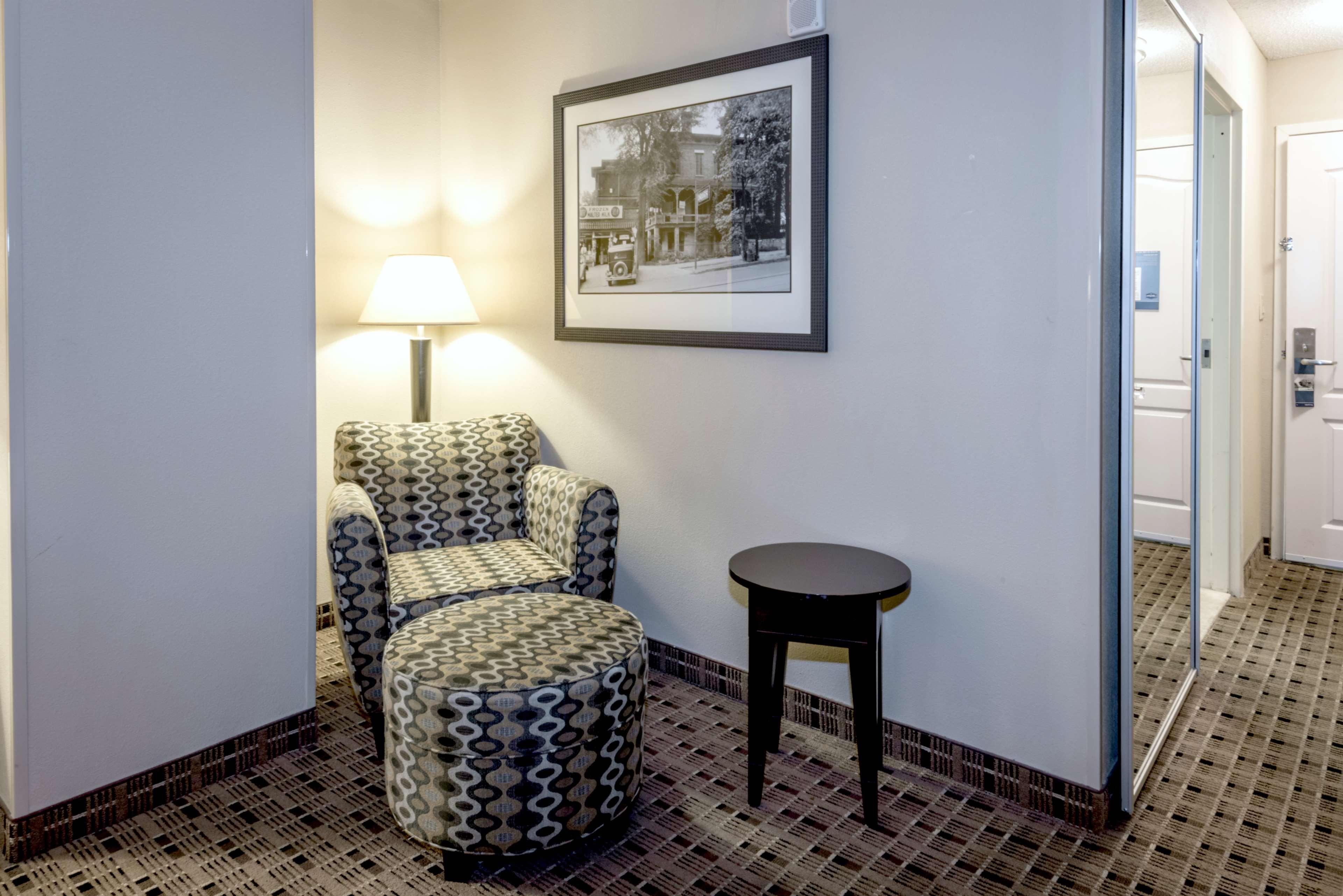 Hampton Inn & Suites Montgomery-Downtown Dış mekan fotoğraf