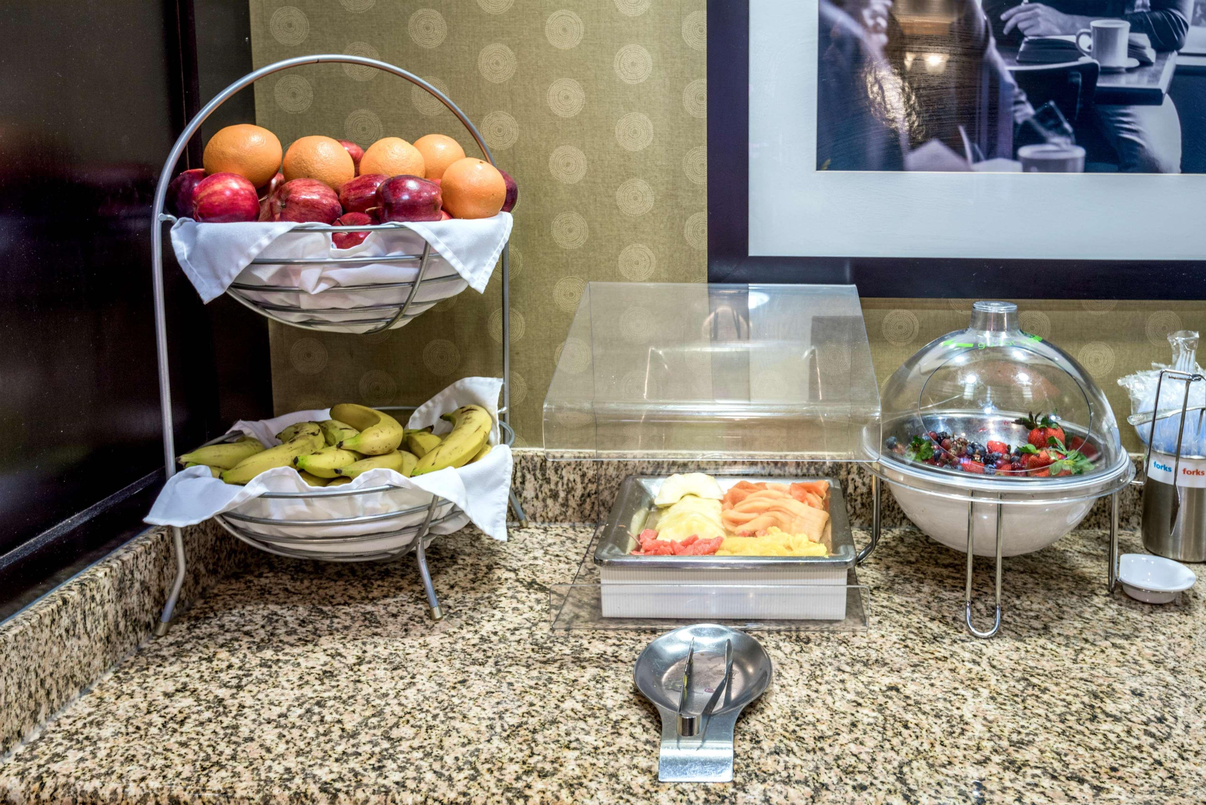 Hampton Inn & Suites Montgomery-Downtown Dış mekan fotoğraf